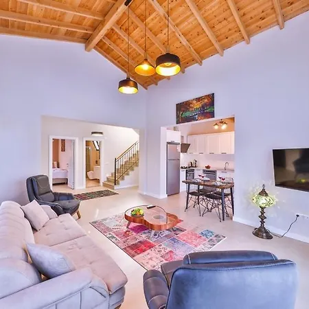 Kakule Villa *