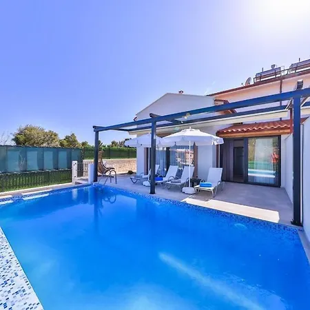 Kakule Villa